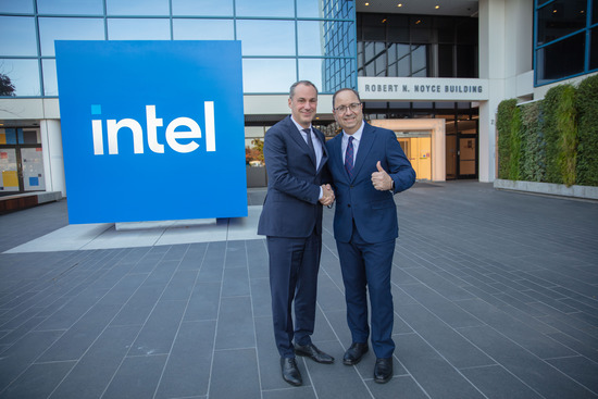 Siemens And Intel To Collaborate On Advanced Semiconductor Manufacturing